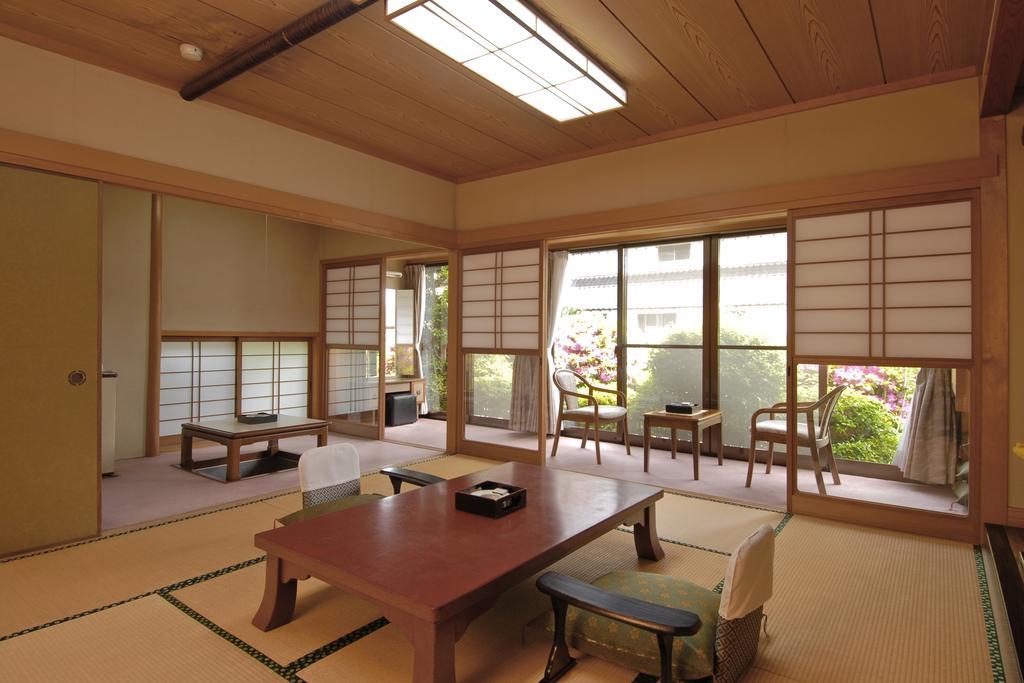 Hotel Tokiwa Yamaguchi Habitación foto